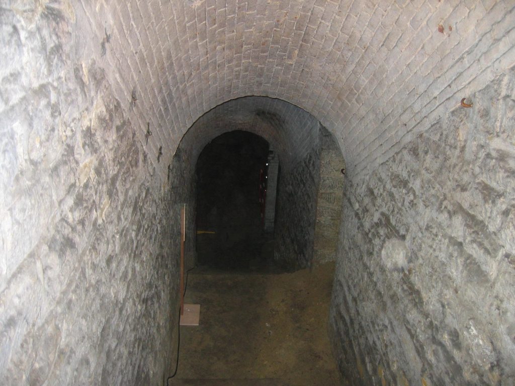 Intérieur de la batterie annexe de Parilly