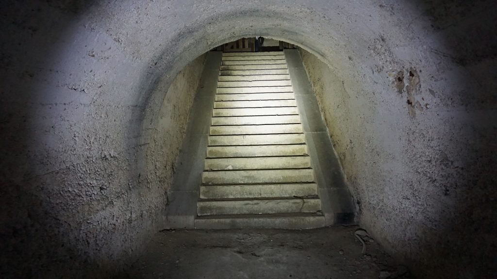 escalier rampe fort de Bron