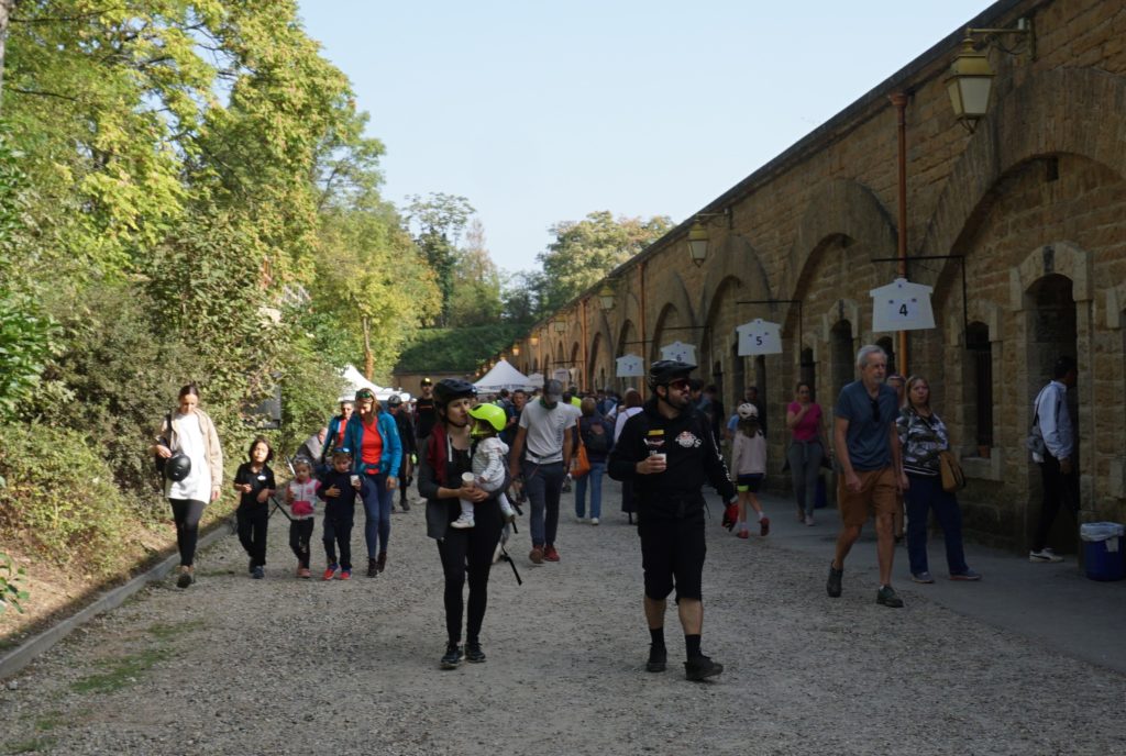 Exposition artisanale du Fort de Bron